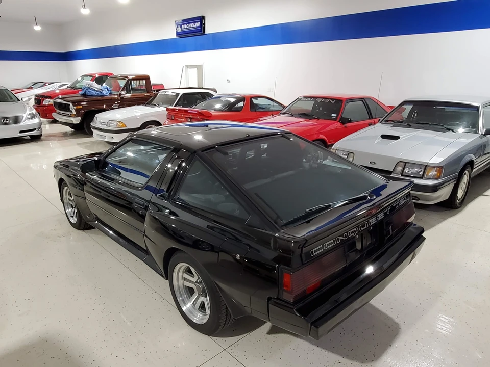 1989 Chrysler Conquest - Image 11 of 31