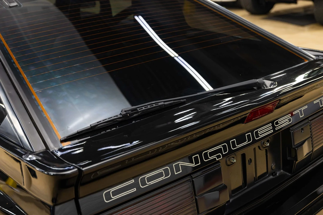 1989 Chrysler Conquest - Image 27 of 31