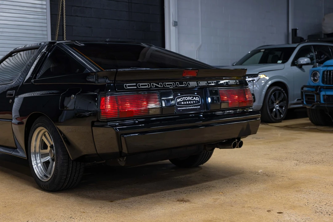 1989 Chrysler Conquest - Image 18 of 31