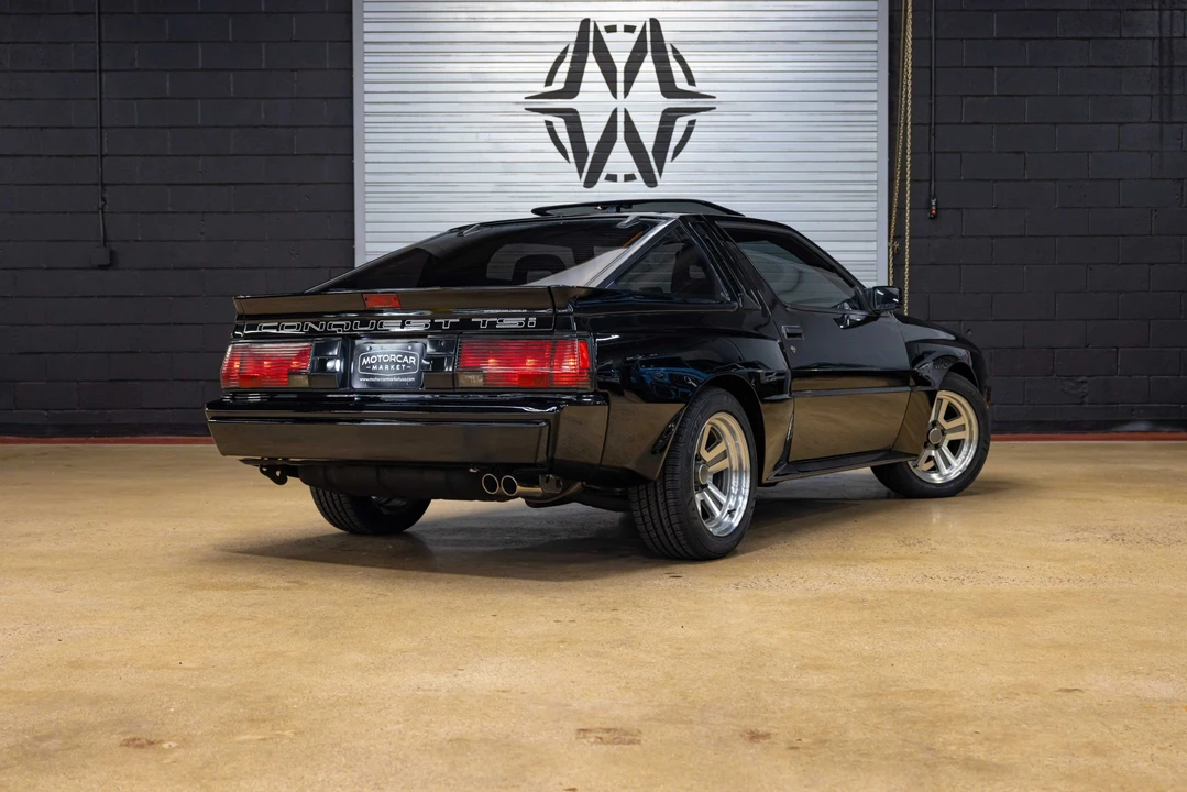 1989 Chrysler Conquest - Image 5 of 31