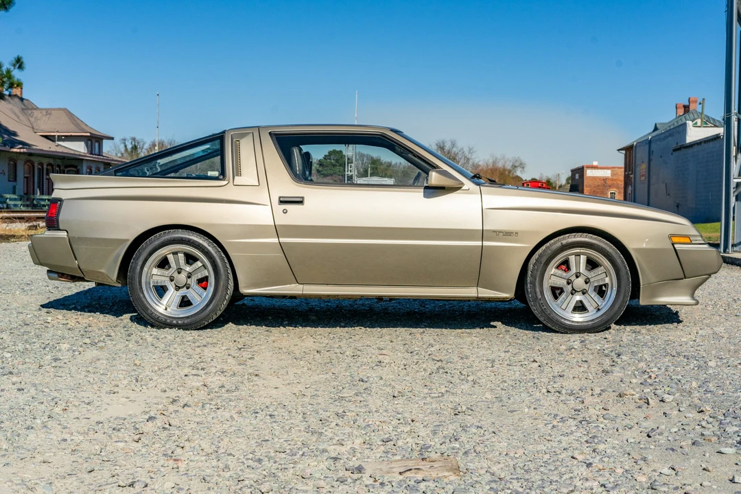 1989 Chrysler Conquest - Image 2 of 31