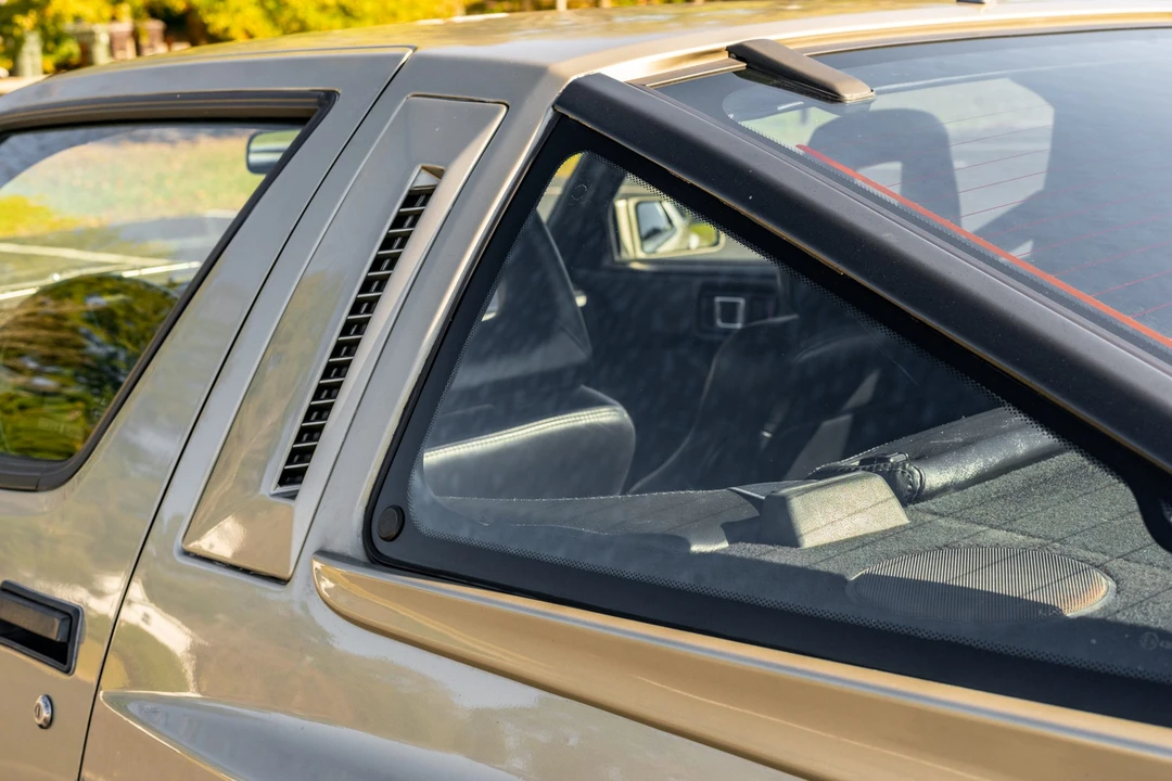 1989 Chrysler Conquest - Image 27 of 31