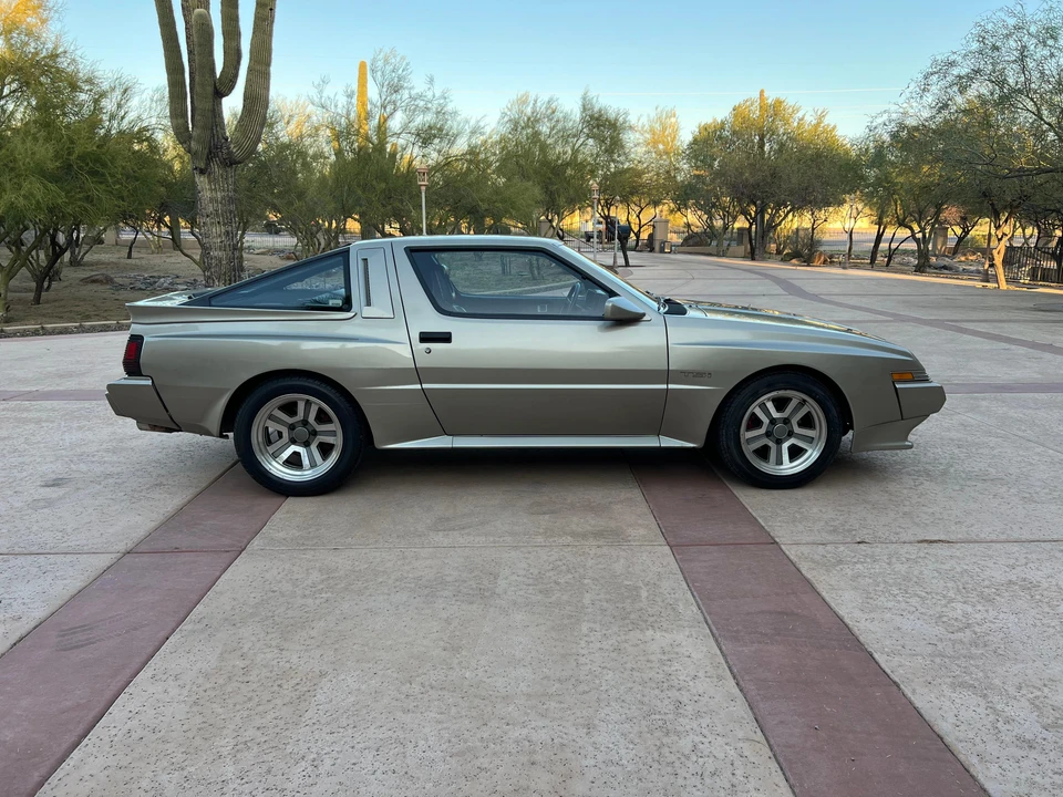 1989 Chrysler Conquest - Image 13 of 31