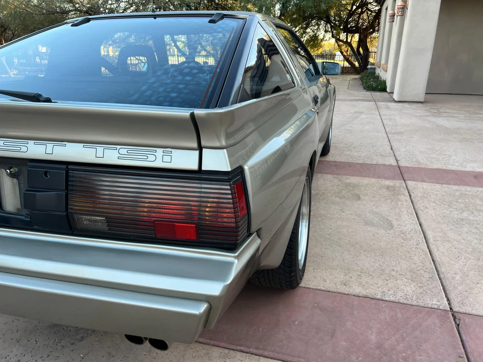 1989 Chrysler Conquest - Image 21 of 31