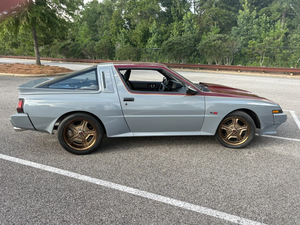 1989 Chrysler Conquest - Image 11 of 31