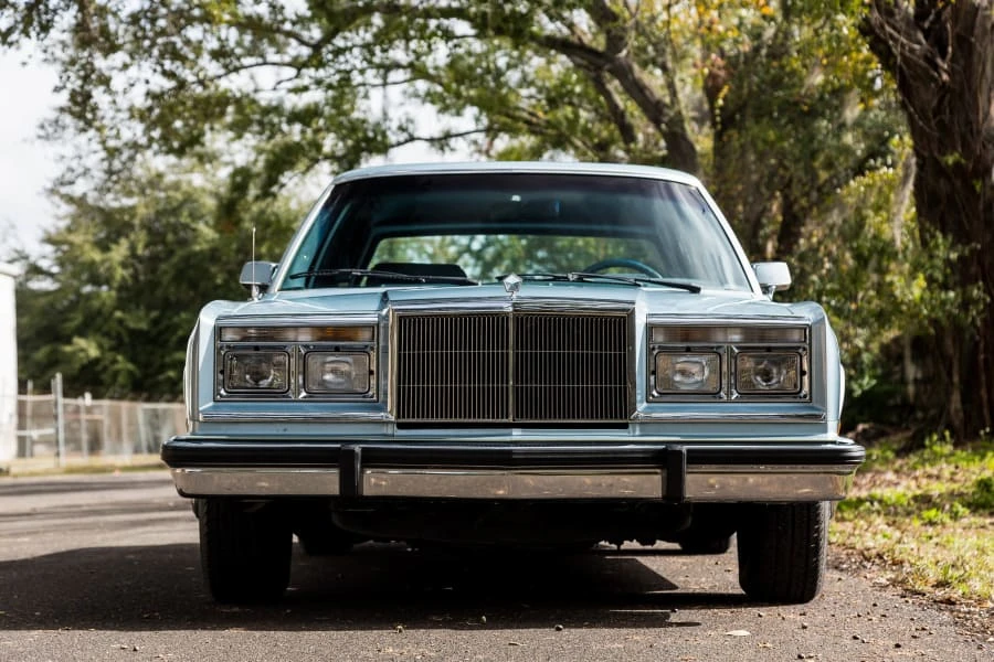 1989 Chrysler New Yorker - Image 8 of 12