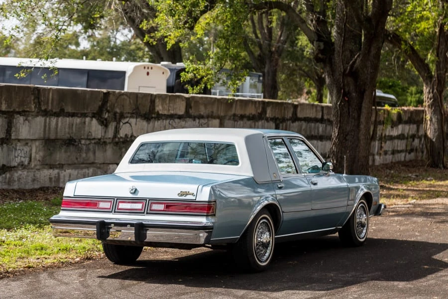 1989 Chrysler New Yorker - Image 2 of 12