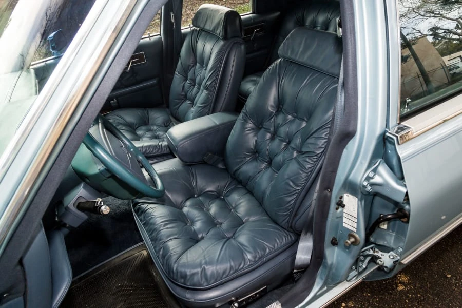 1989 Chrysler New Yorker - Image 4 of 12