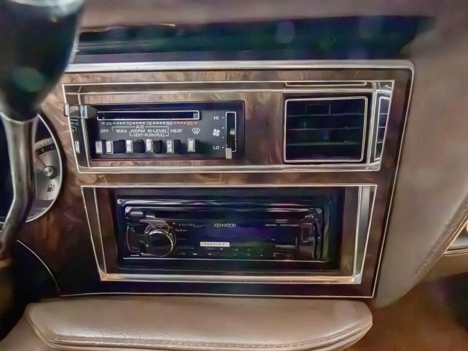 1989 Chrysler New Yorker - Image 30 of 31