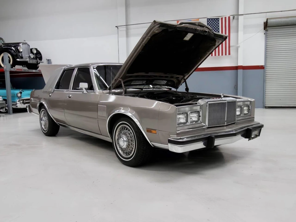1989 Chrysler New Yorker - Image 12 of 31