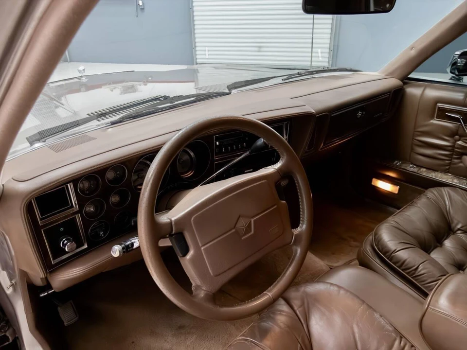 1989 Chrysler New Yorker - Image 26 of 31
