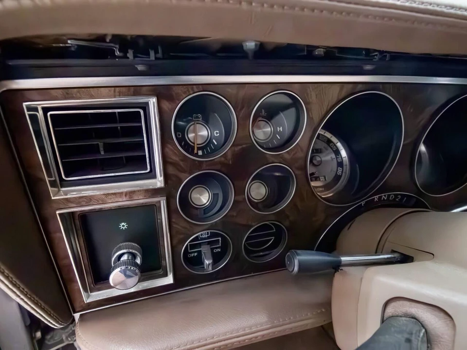 1989 Chrysler New Yorker - Image 29 of 31