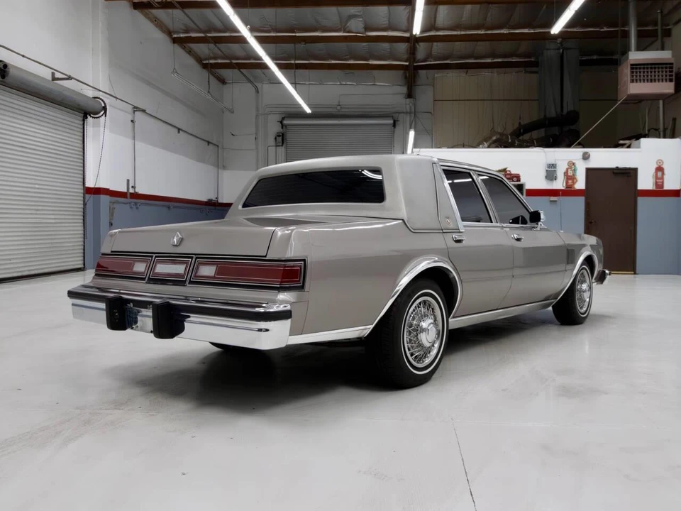1989 Chrysler New Yorker - Image 6 of 31