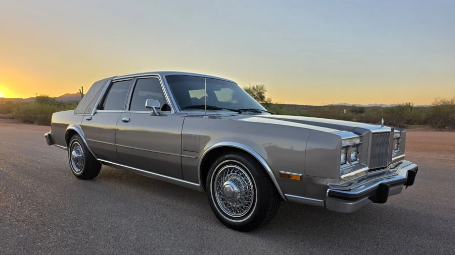 1989 Chrysler New Yorker - Image 5 of 26