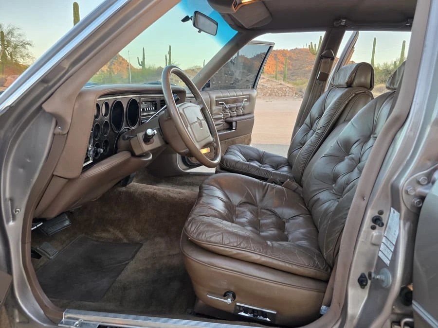 1989 Chrysler New Yorker - Image 14 of 26