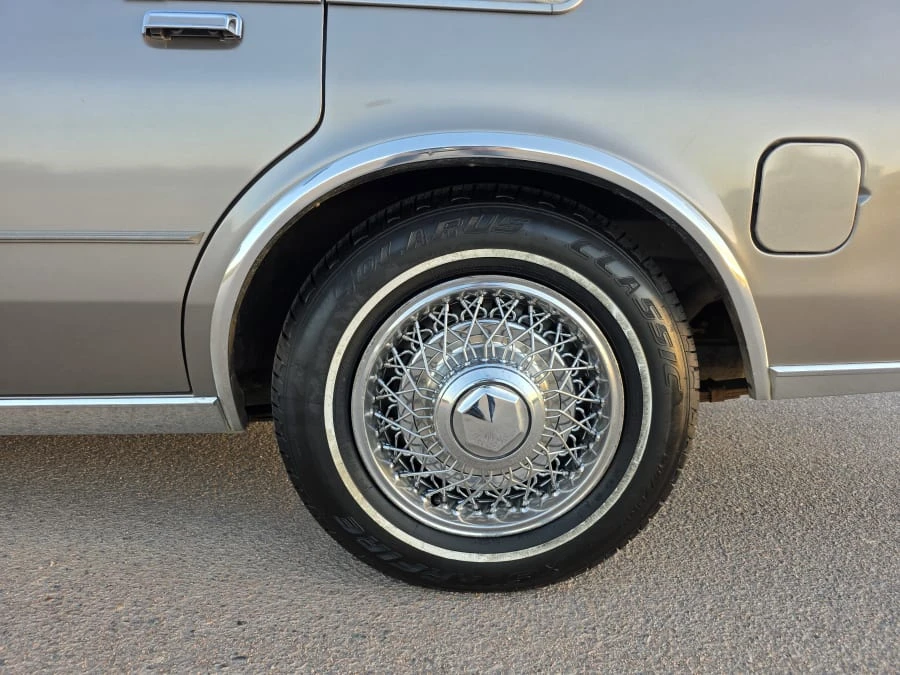 1989 Chrysler New Yorker - Image 9 of 26