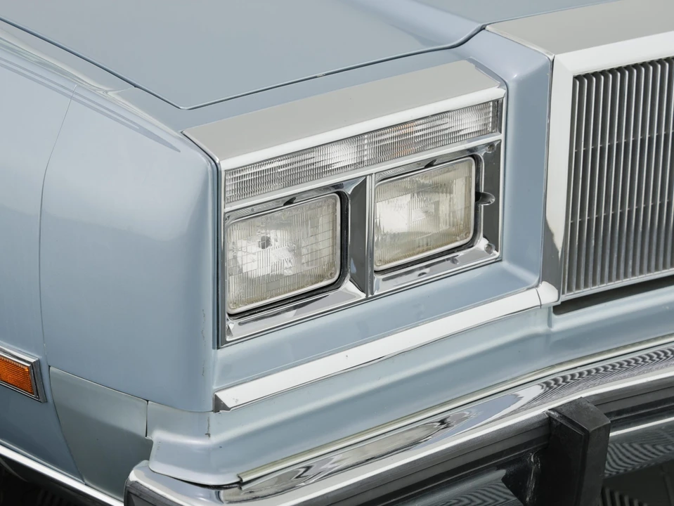 1989 Chrysler New Yorker - Image 28 of 31