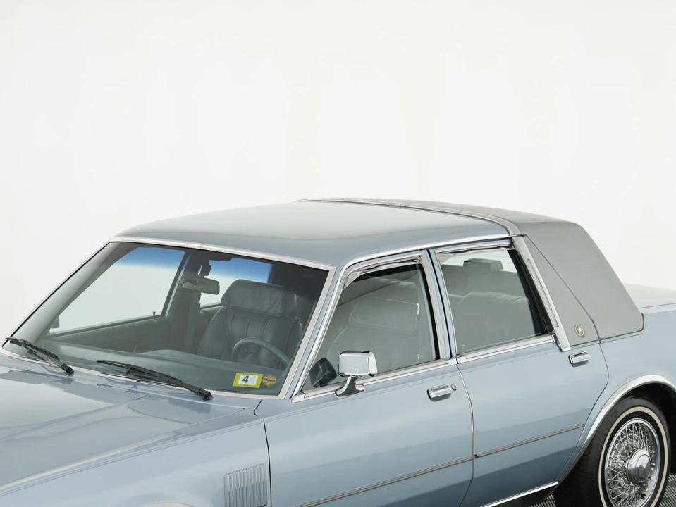 1989 Chrysler New Yorker - Image 18 of 31