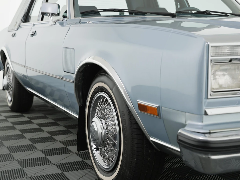 1989 Chrysler New Yorker - Image 26 of 31