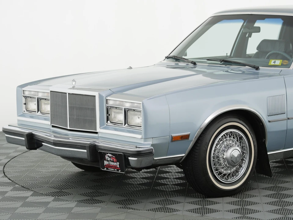 1989 Chrysler New Yorker - Image 16 of 31