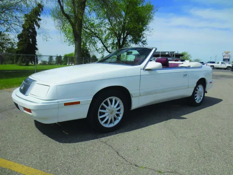 1989 Chrysler LeBaron - Image 2 of 2