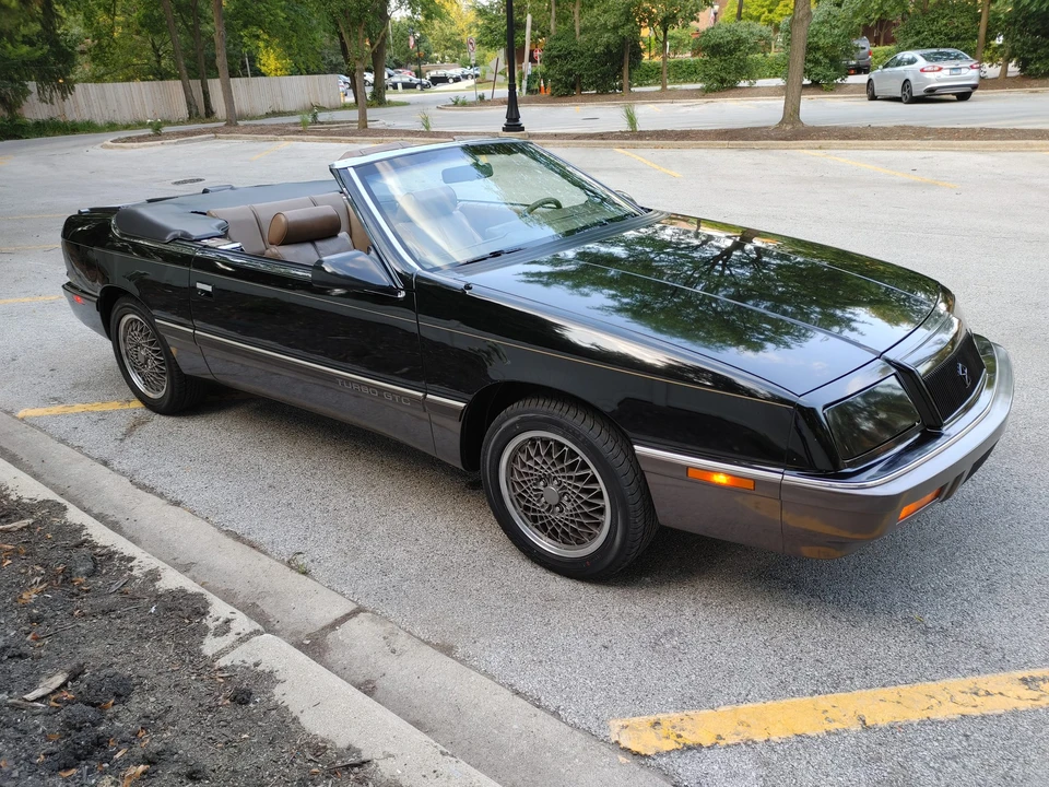 1989 Chrysler LeBaron - Image 14 of 31
