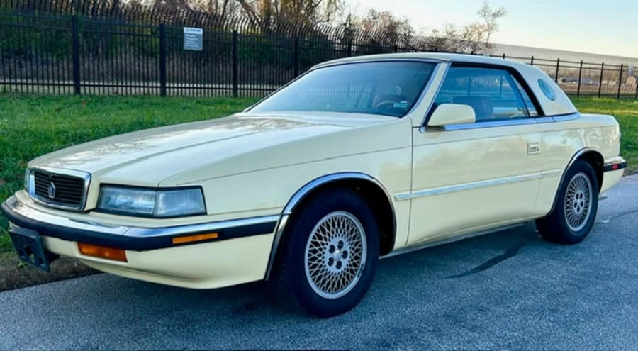 1989 Chrysler TC by Maserati - Image 8 of 20