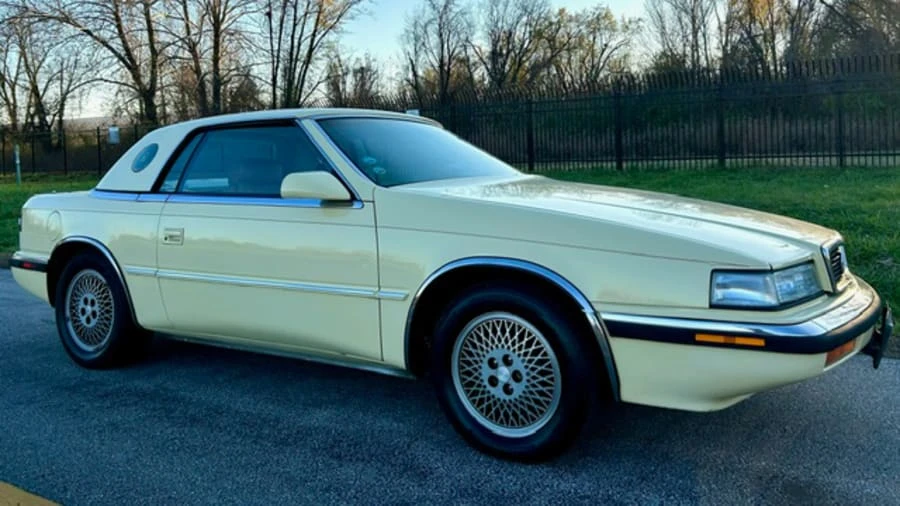 1989 Chrysler TC by Maserati - Image 6 of 20