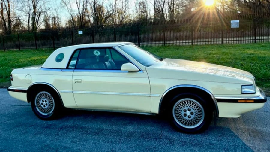 1989 Chrysler TC by Maserati - Image 11 of 20
