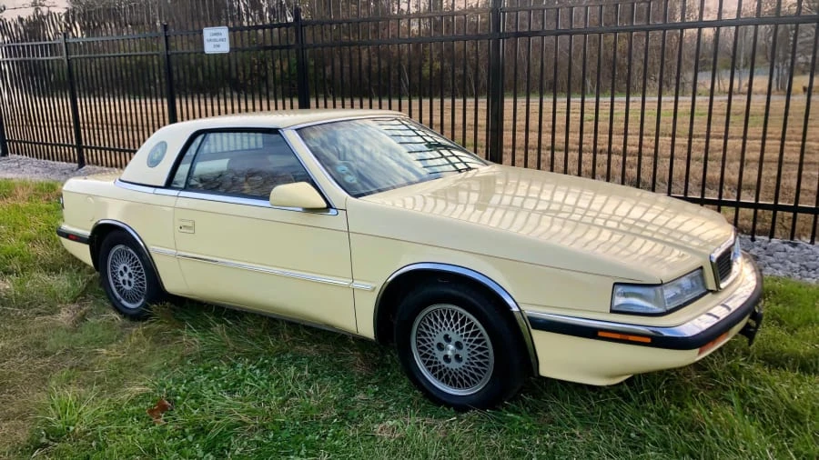 1989 Chrysler TC by Maserati - Image 5 of 20