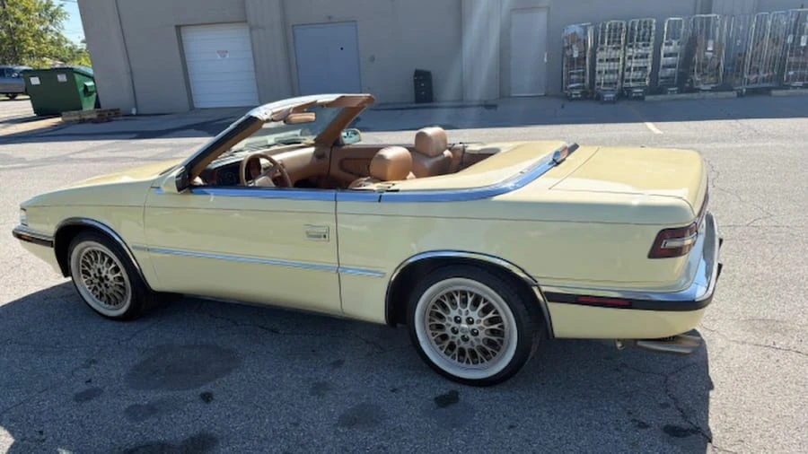 1989 Chrysler TC by Maserati - Image 2 of 22
