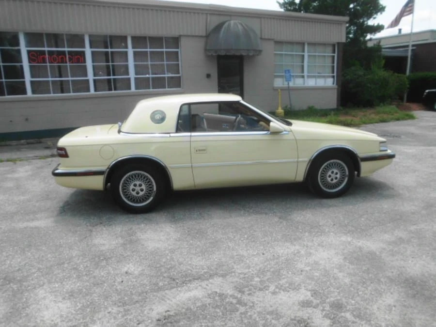 1989 Chrysler TC by Maserati - Image 2 of 7