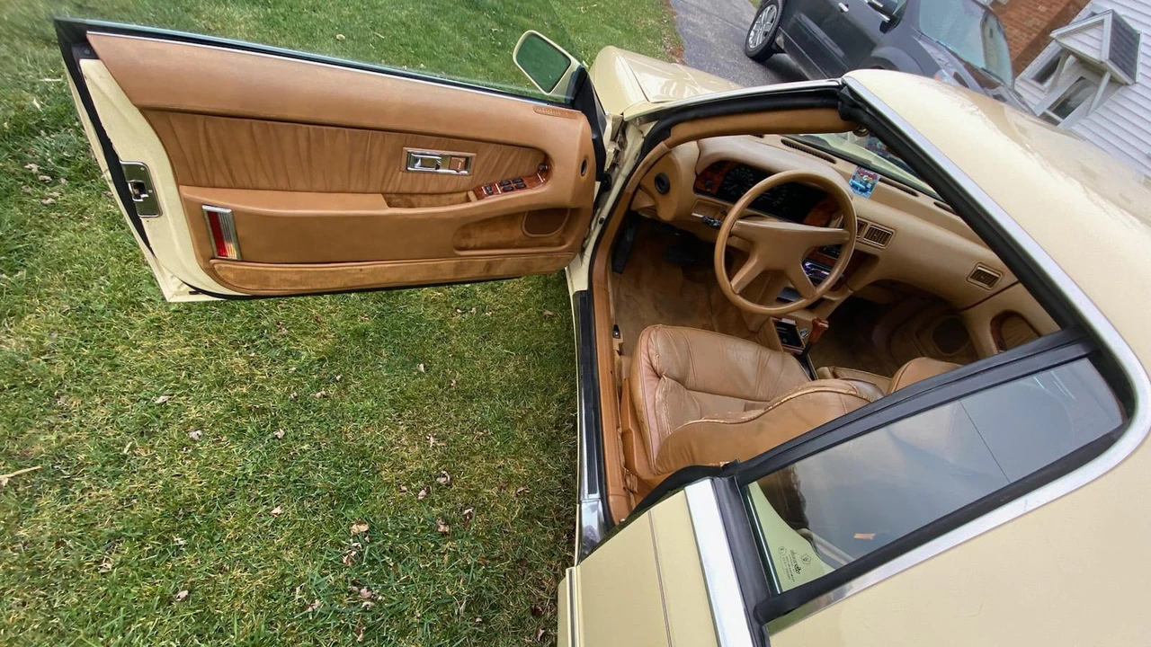 1989 Chrysler TC by Maserati - Image 3 of 12