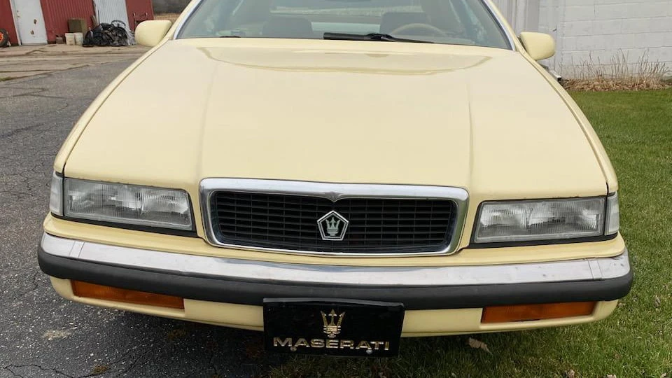 1989 Chrysler TC by Maserati - Image 11 of 12