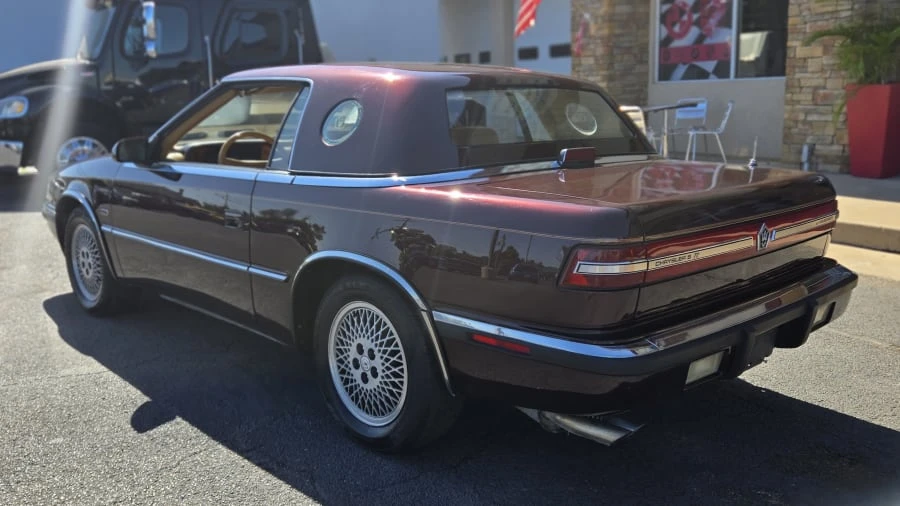 1989 Chrysler TC by Maserati - Image 4 of 11