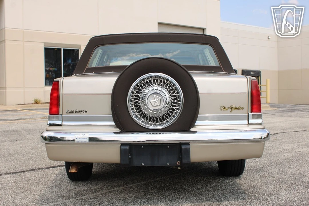 1989 Chrysler New Yorker - Image 9 of 12
