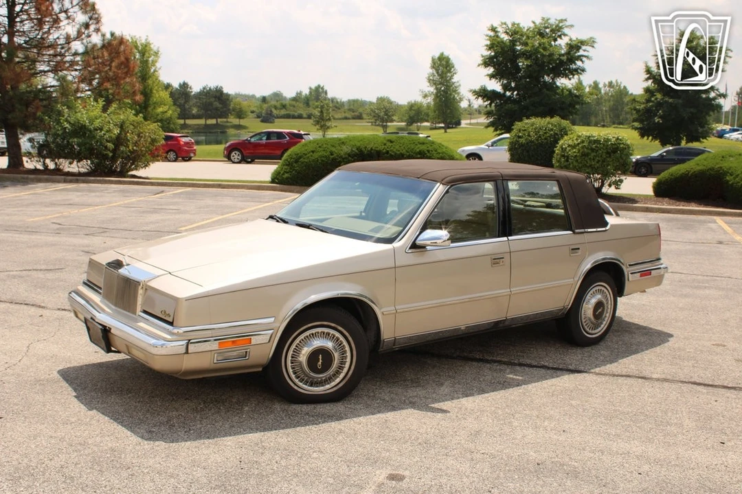 1989 Chrysler New Yorker - Image 4 of 12