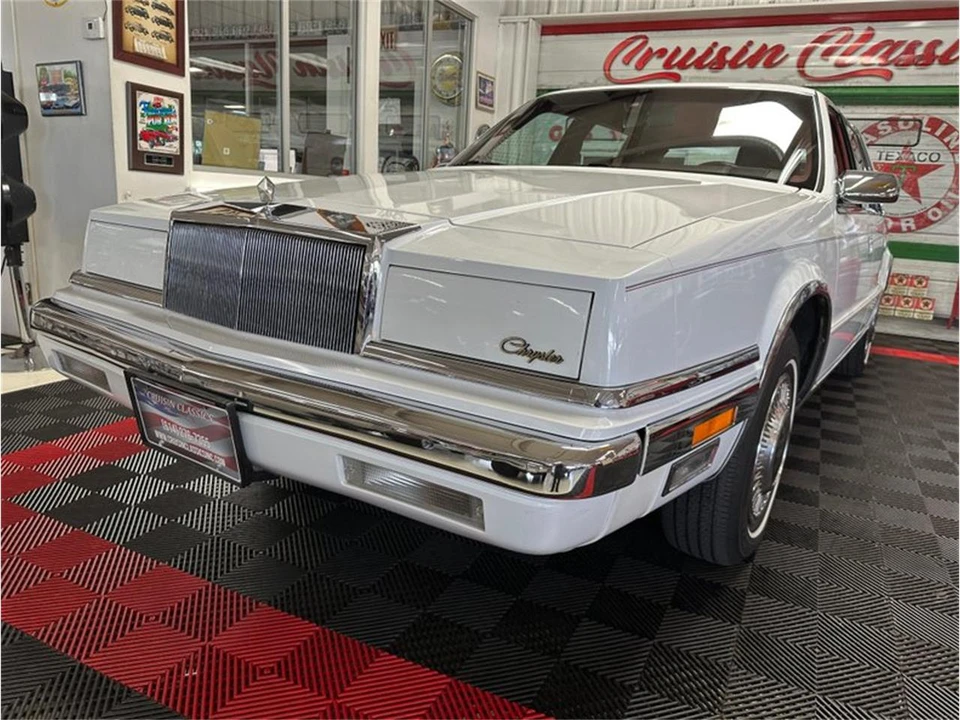 1989 Chrysler New Yorker - Image 7 of 31