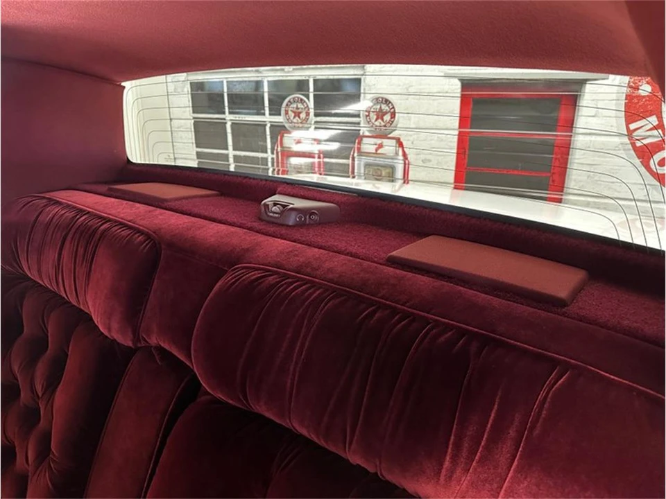 1989 Chrysler New Yorker - Image 29 of 31
