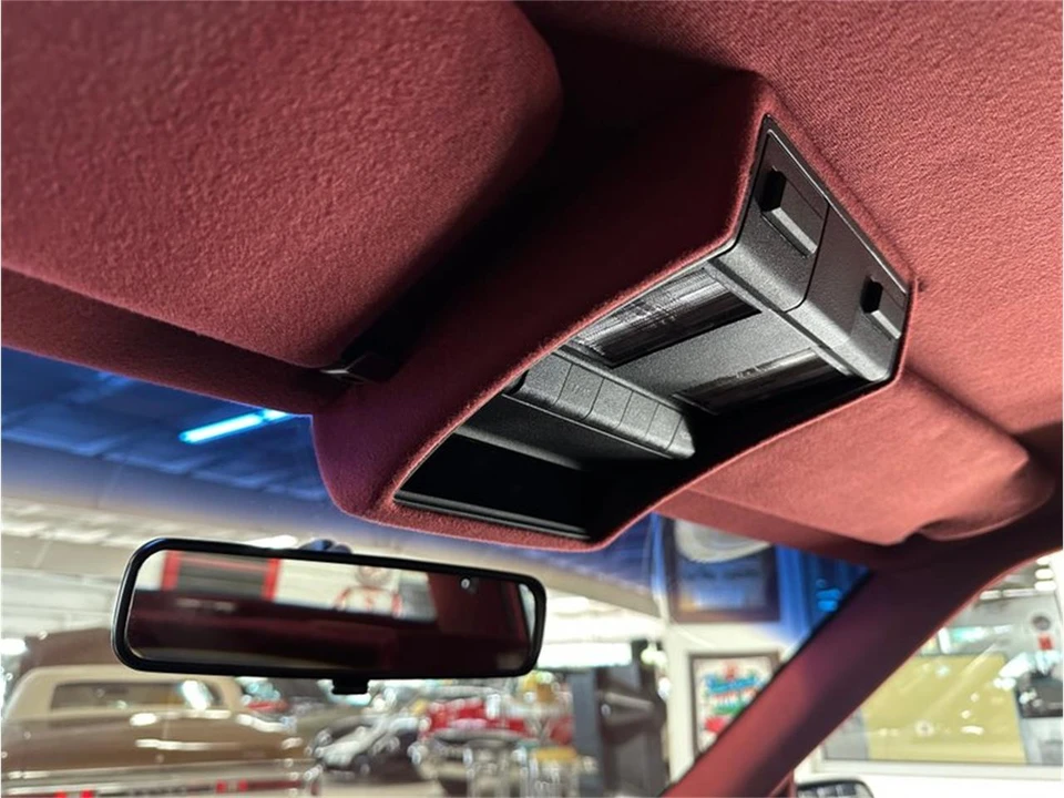 1989 Chrysler New Yorker - Image 26 of 31
