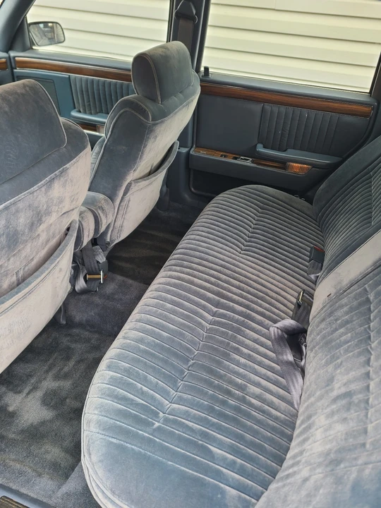 1989 Chrysler New Yorker - Image 7 of 10