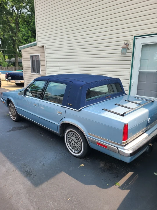 1989 Chrysler New Yorker - Image 2 of 10