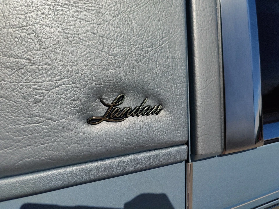 1989 Chrysler New Yorker - Image 12 of 31