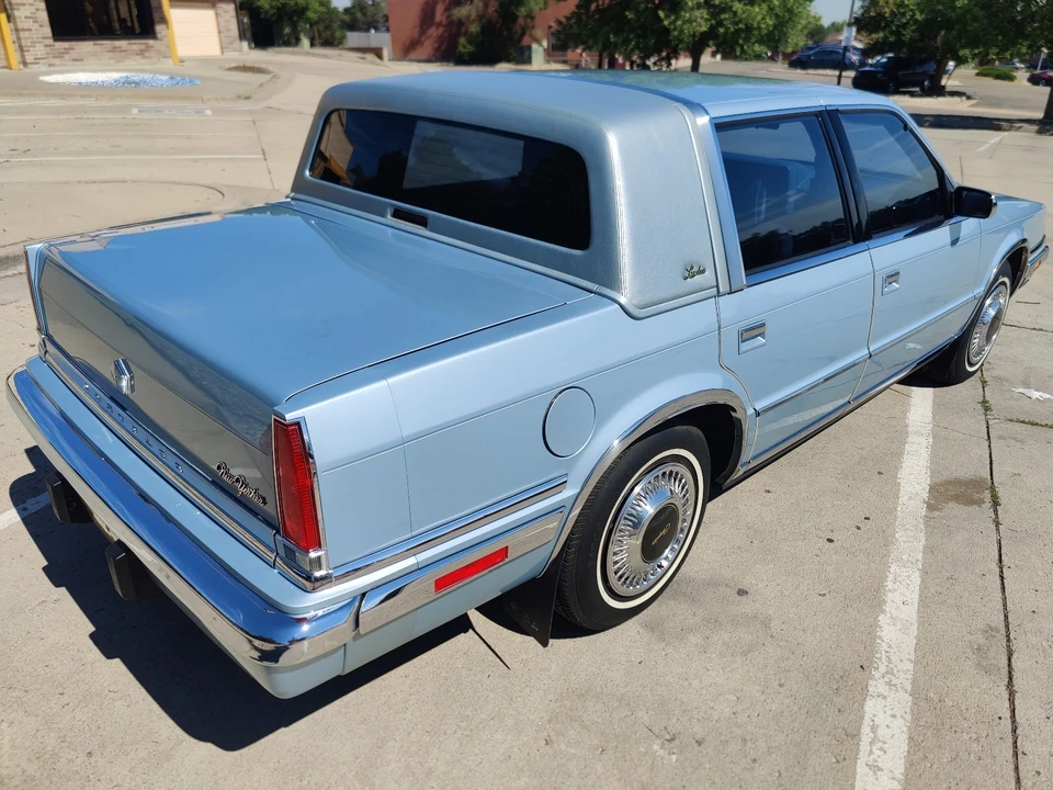 1989 Chrysler New Yorker - Image 10 of 31