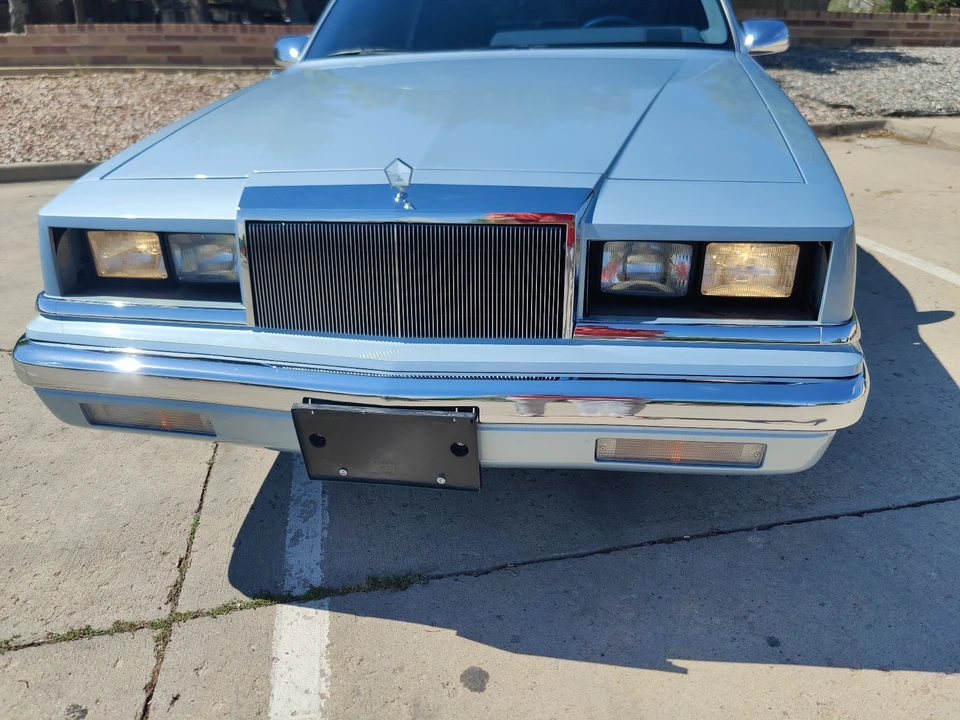 1989 Chrysler New Yorker - Image 4 of 30