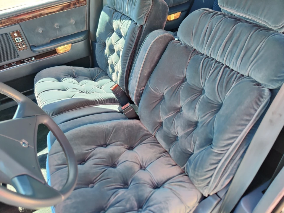 1989 Chrysler New Yorker - Image 24 of 30