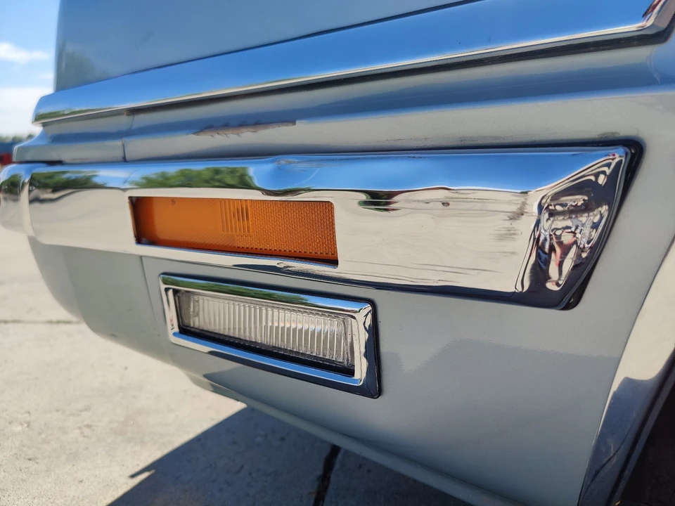 1989 Chrysler New Yorker - Image 16 of 30
