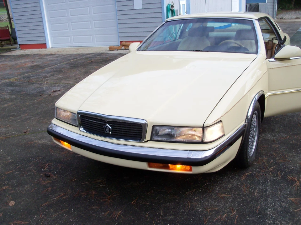 1989 Chrysler TC by Maserati - Image 4 of 31