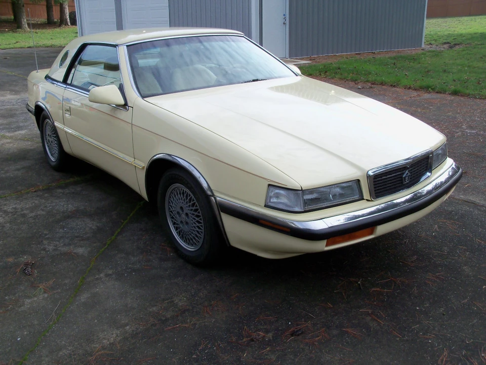 1989 Chrysler TC by Maserati - Image 12 of 31