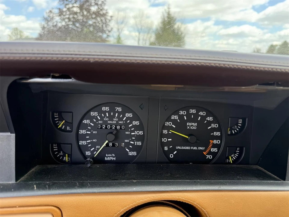 1989 Chrysler TC by Maserati - Image 5 of 31